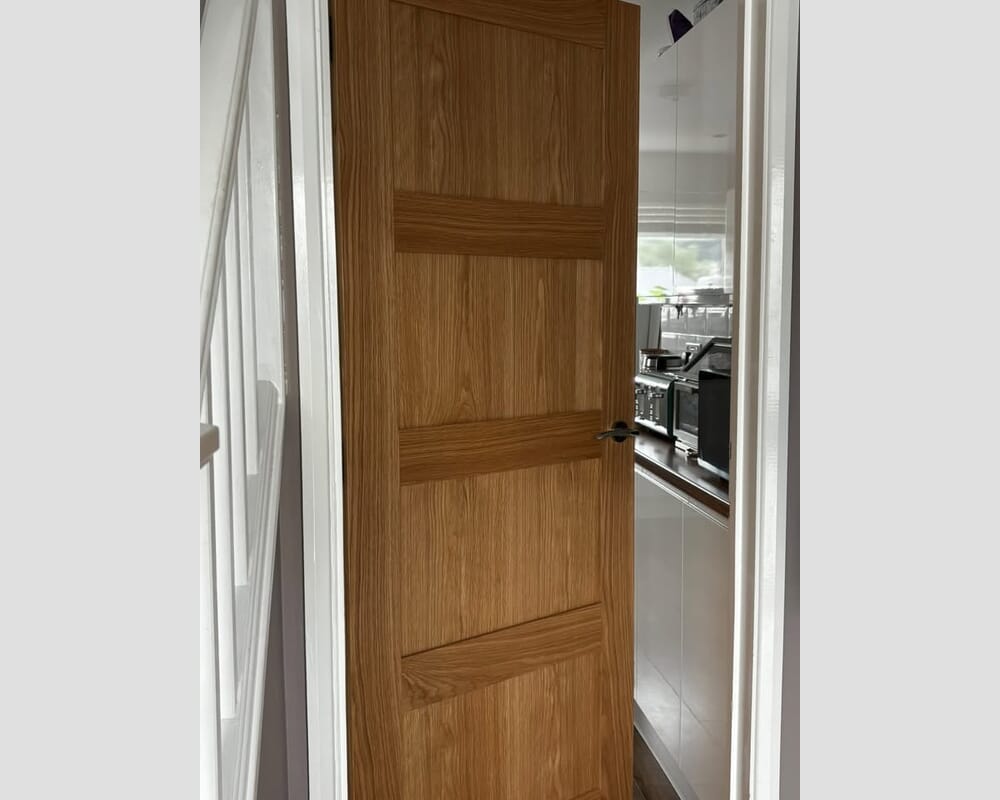 762x1981x44mm (30") Oak Shaker 4P - Prefinished Door